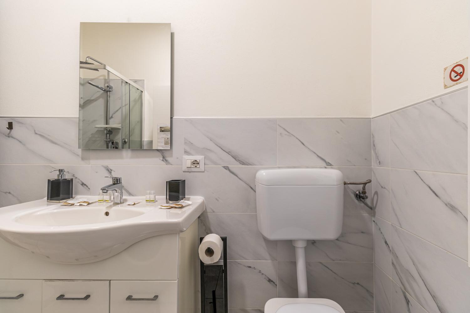Ca 'Pico With Wifi-Few Steps From Center Apartment Mirandola Ngoại thất bức ảnh